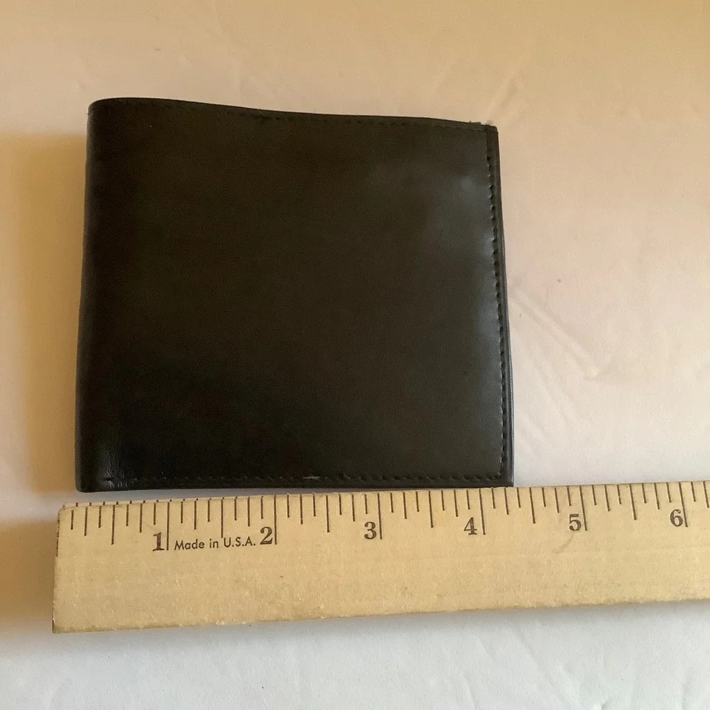 River Ridge Mens Genuine Leather Bifold Wallet Black ID Window NEW 4.5